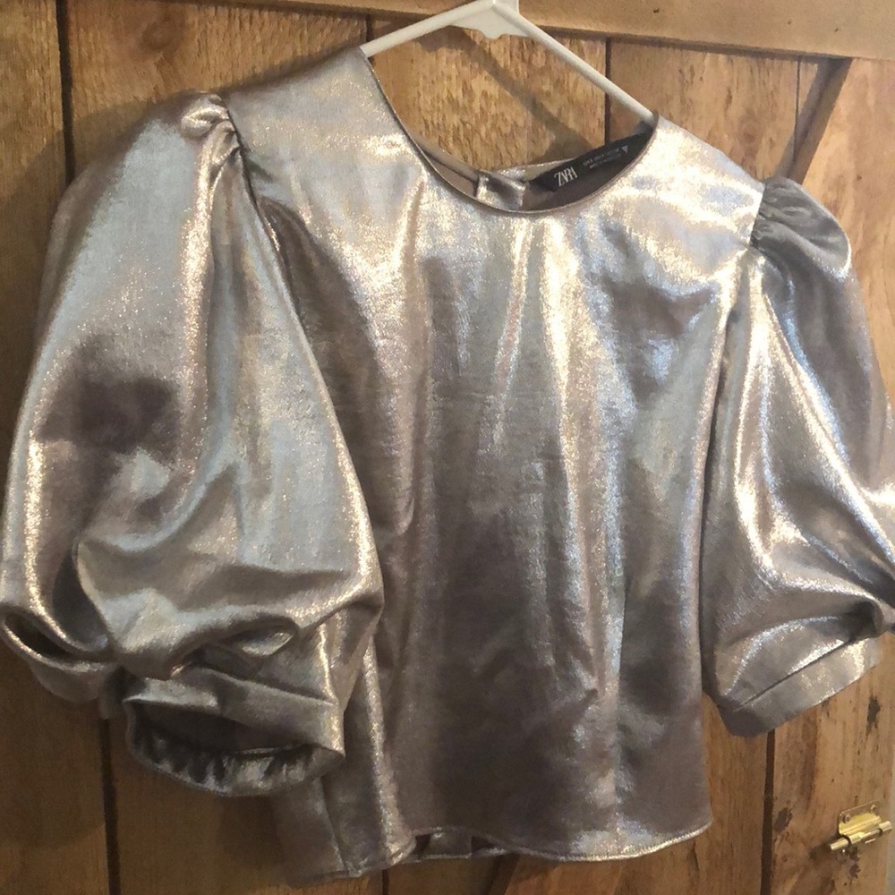 Metallic silver puff sleeve Zara top